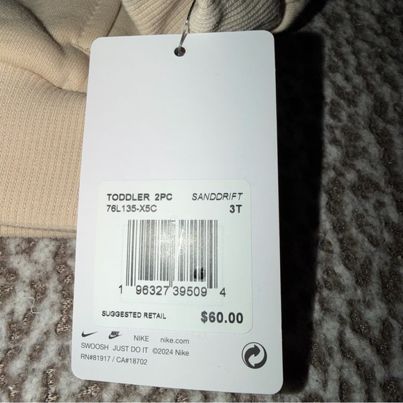 Nike hoodie - Picture 3 of 3